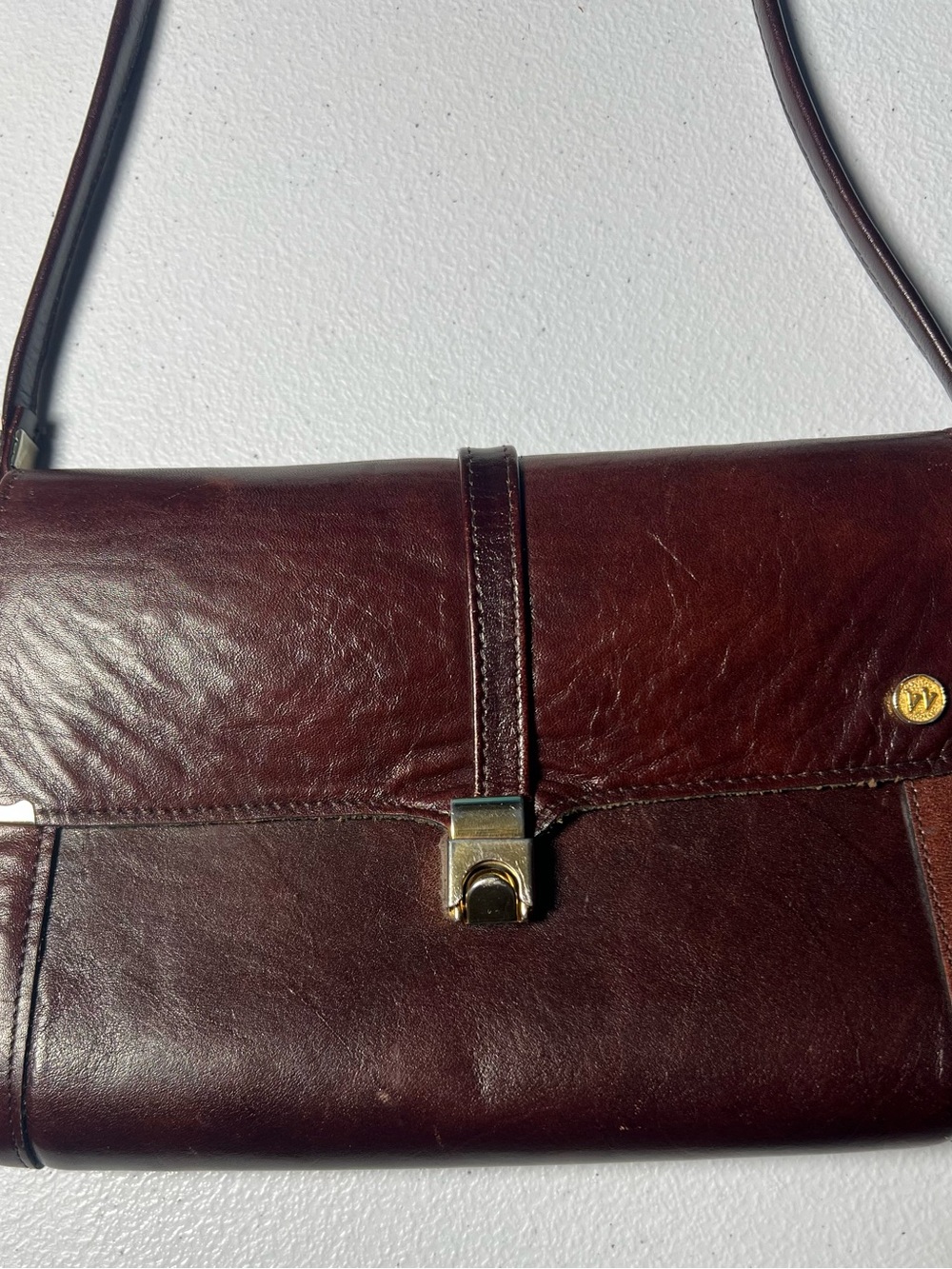 Vintage Two Tone Brown Leather Crossbody With Golden  Hardware And Clip Closure